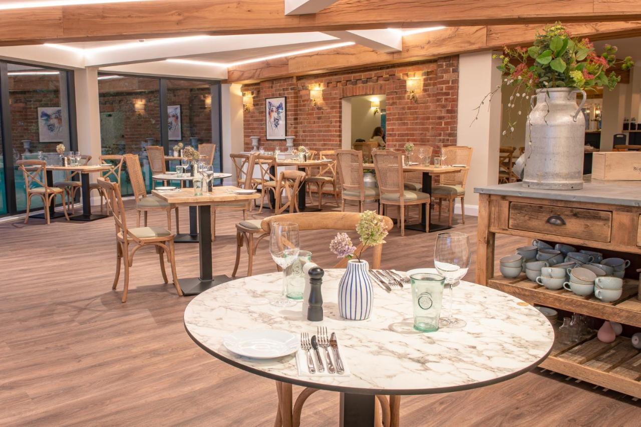 Cottesmore Hotel Golf & Country Club Crawley  Buitenkant foto