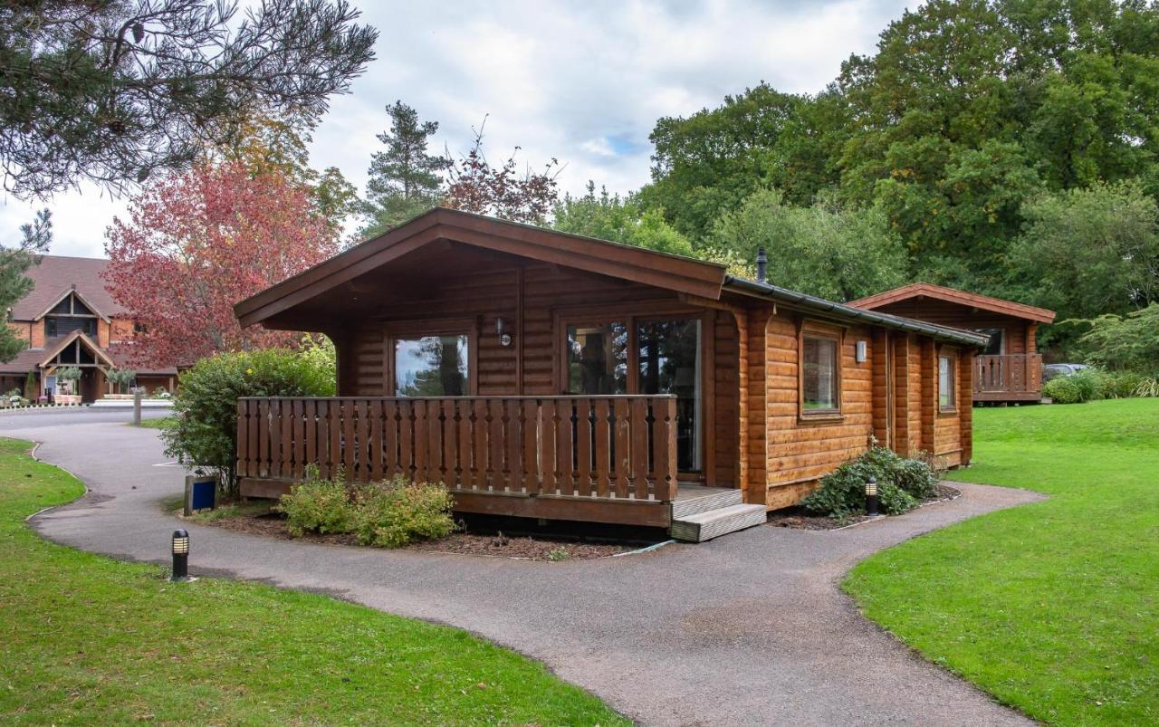 Cottesmore Hotel Golf & Country Club Crawley  Buitenkant foto