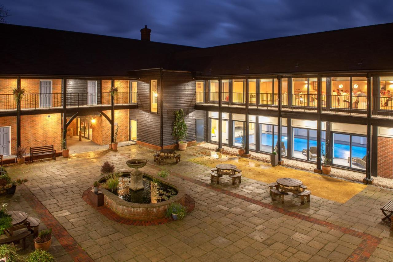 Cottesmore Hotel Golf & Country Club Crawley  Buitenkant foto